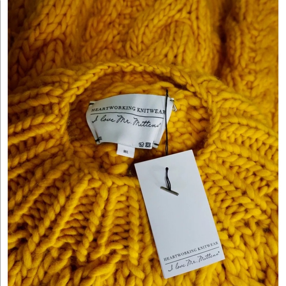 💍SOLD💍 Mr Mittens Maxi Chunky Cable Sweater - Picture 7 of 9